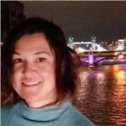 Licenciada en económicas, trabajando como asesora fiscal, para clase de matemáticas